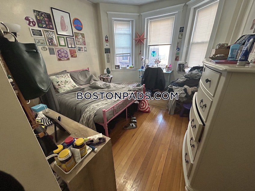 Boston - $4,075+ /month