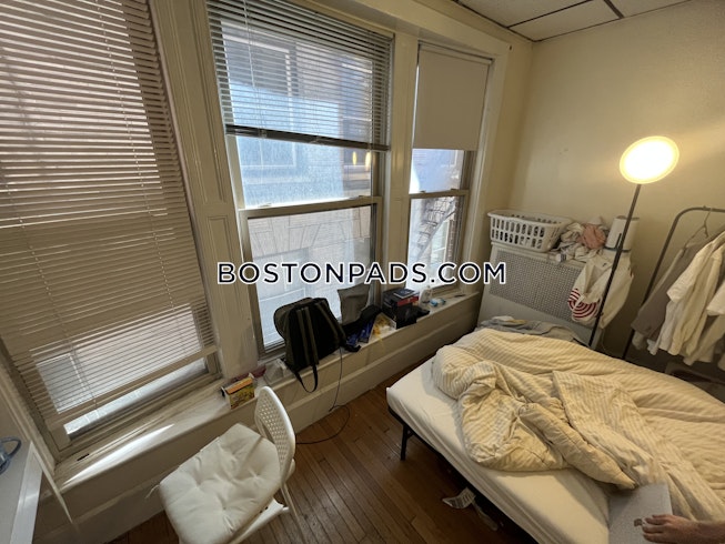 Boston - $3,200+ /mo