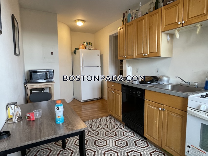 BOSTON - FENWAY/KENMORE - 3 Beds, 1 Bath - Image 1