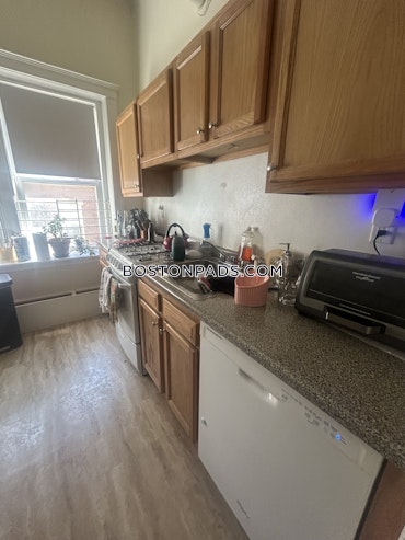 Boston - 1 Beds, 1 Baths