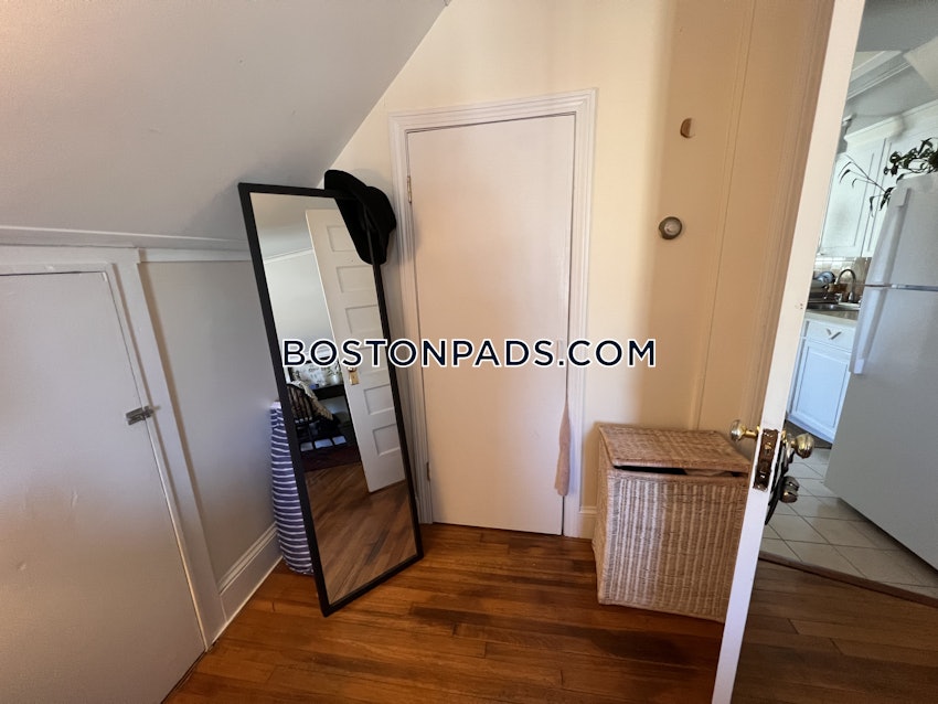 CAMBRIDGE - NORTH CAMBRIDGE - 1 Bed, 1 Bath - Image 16