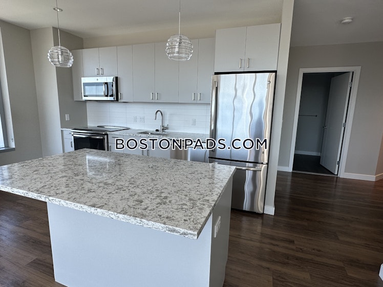 Fan Pier Boulevard, Boston