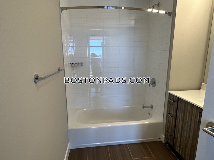 Fan Pier Boulevard, Boston