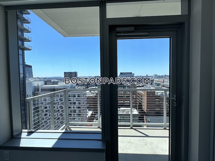 Northern Ave., Boston