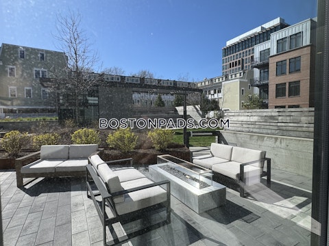 Charles St. Cambridge photo 20