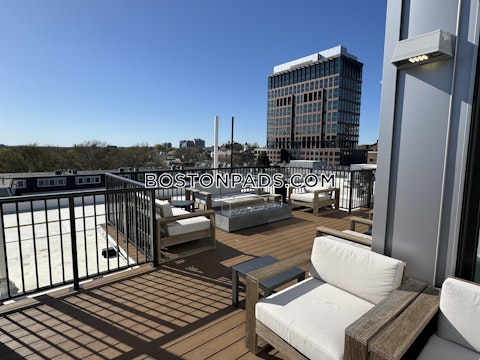 Charles St. Cambridge photo 16