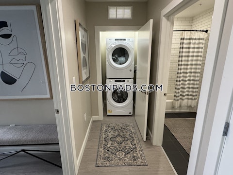 Charles St. Cambridge photo 14