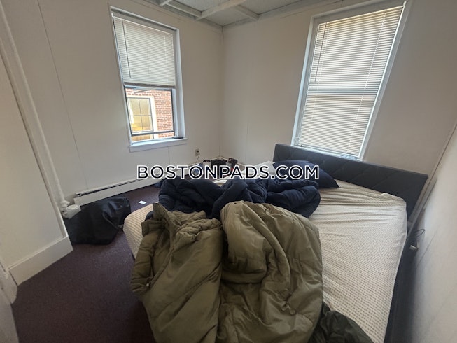 Boston - $2,450+ /mo