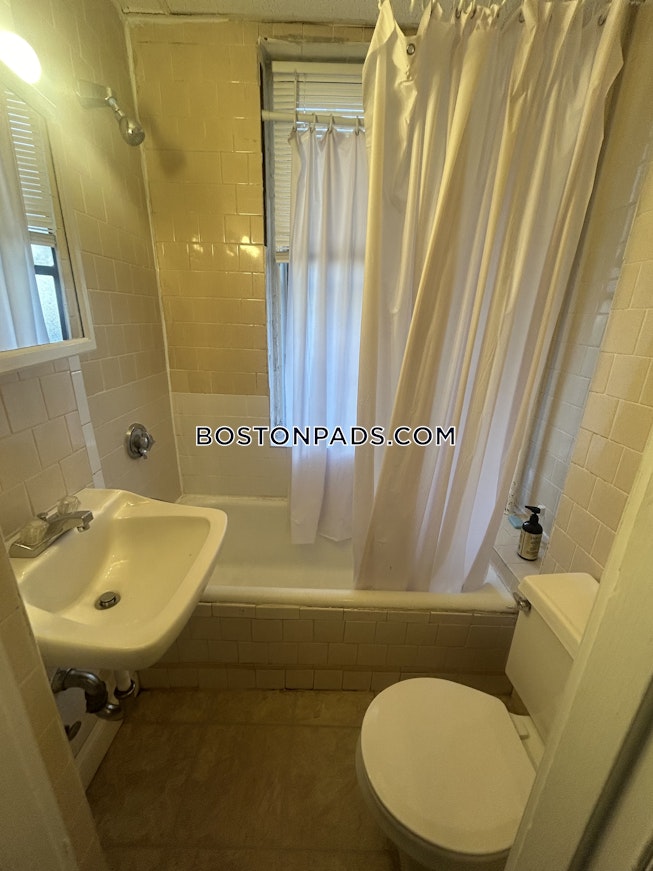 Boston - $2,450+ /mo