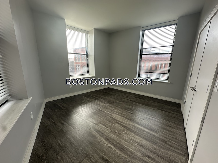 LYNN - 2 Beds, 1 Bath - Image 4