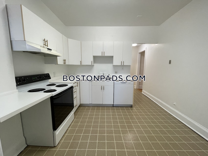 BROOKLINE- COOLIDGE CORNER - 1 Bed, 1 Bath - Image 3