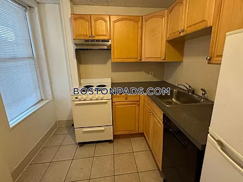 BROOKLINE- COOLIDGE CORNER - 1 Bed, 1 Bath - Image 3