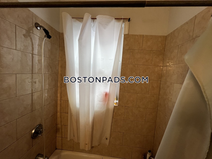 BOSTON - MISSION HILL - 4 Beds, 2 Baths - Image 35
