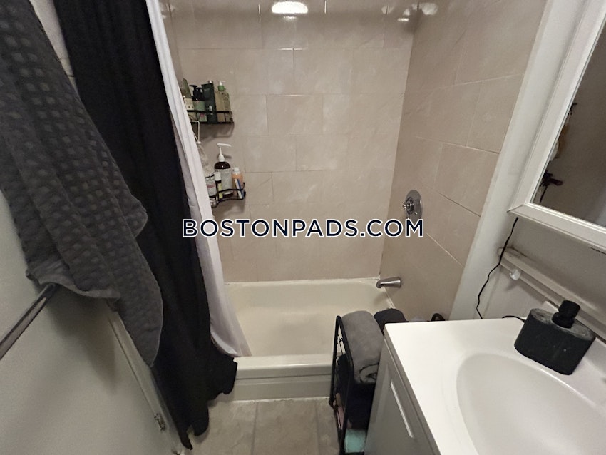 BOSTON - BEACON HILL - 2 Beds, 1 Bath - Image 8