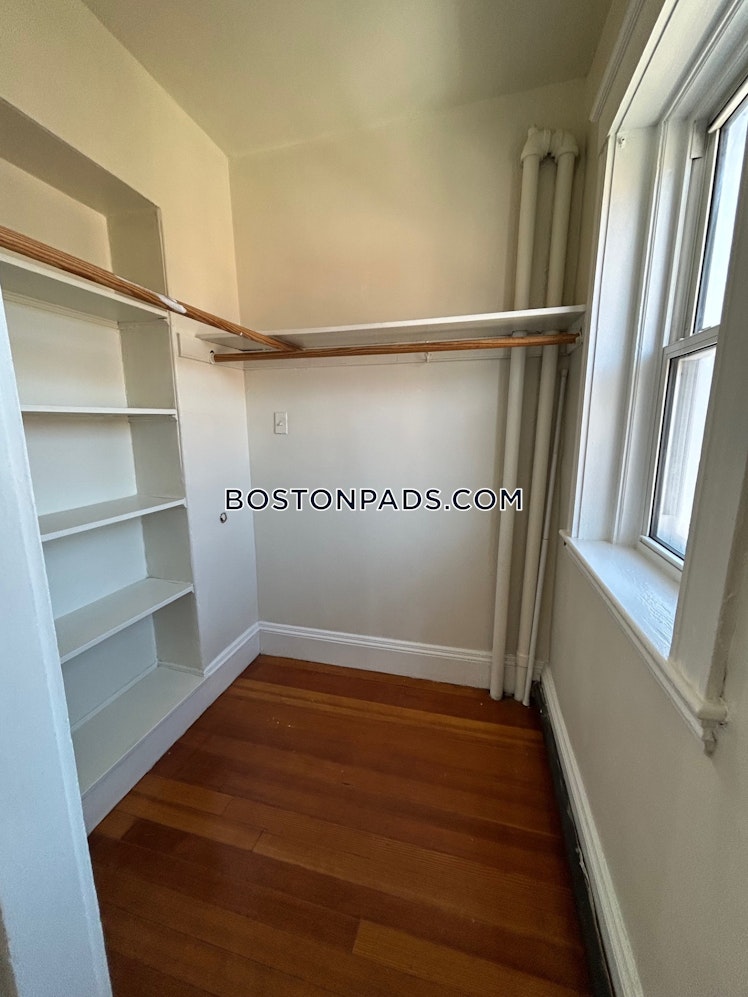 Winthrop Rd., Brookline