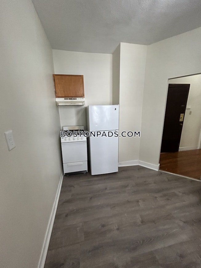 Boston - $2,150+ /mo