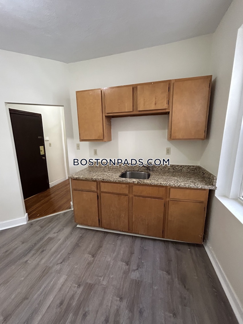 Boston - $2,150+ /month