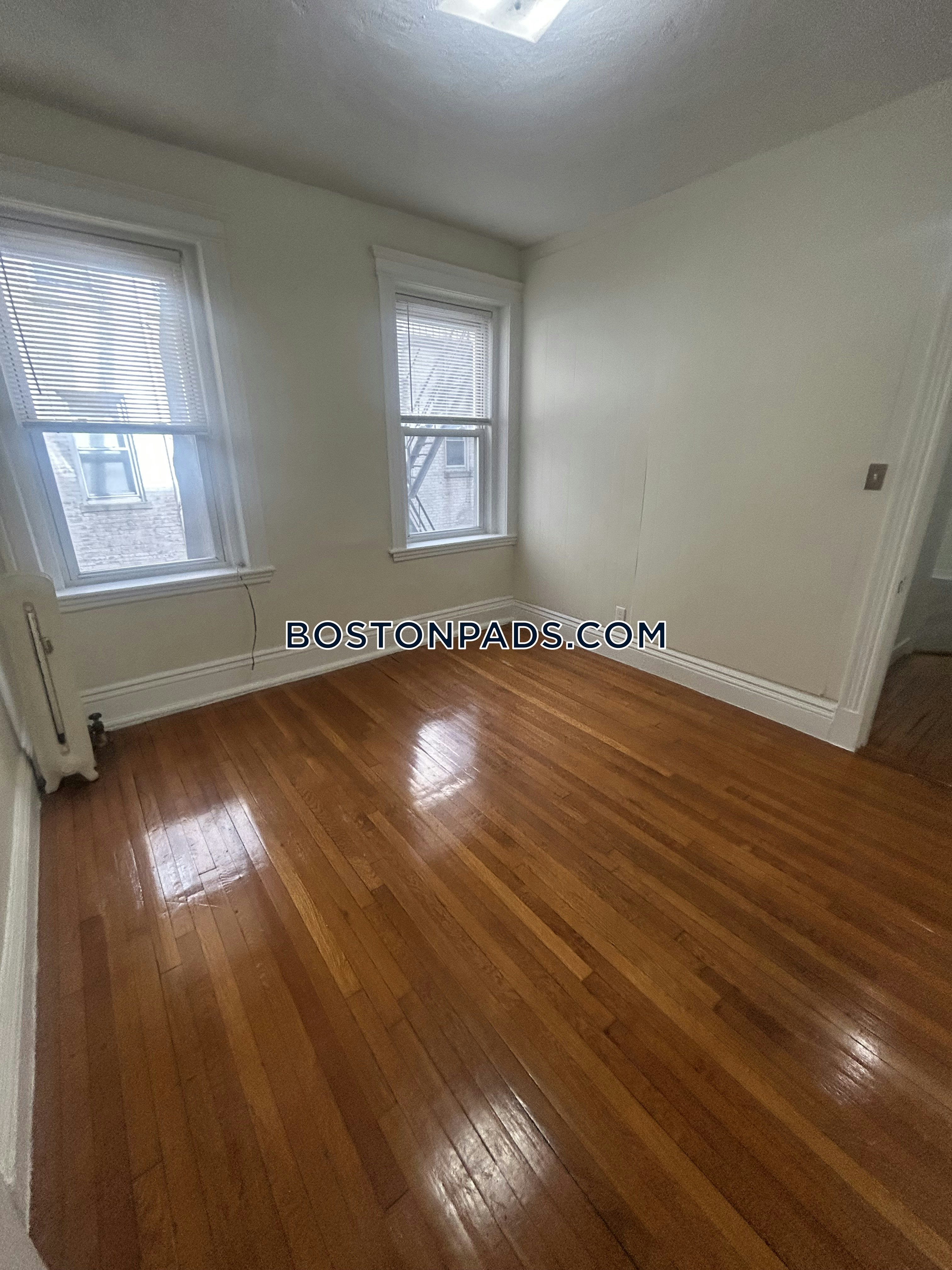 Boston - 1 Beds, 1 Baths