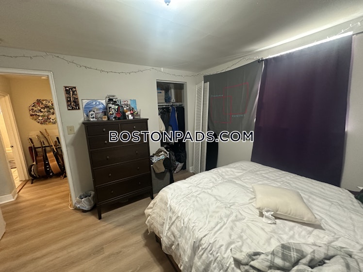 Chiswick Rd., Boston