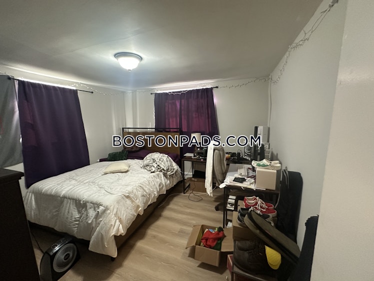 Chiswick Rd., Boston