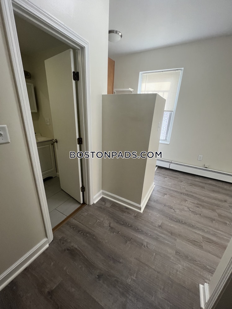 Wait St., Roxbury Crossing