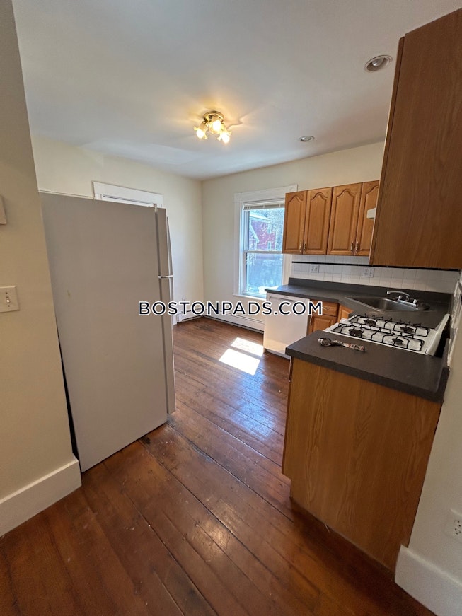 Boston - $2,600+ /mo