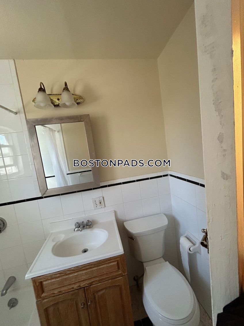 Boston - $2,600+ /month