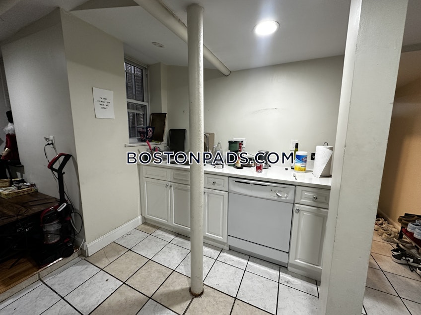 Boston - $3,500+ /month