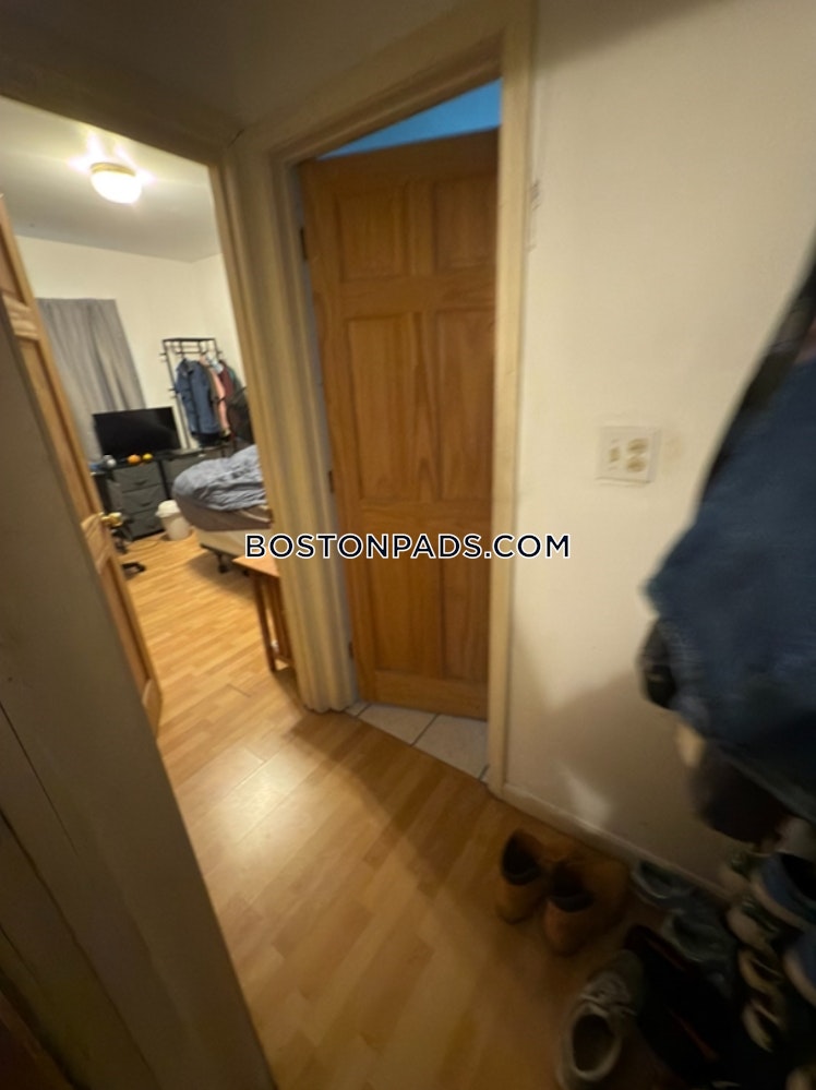 Greylock Rd., Boston