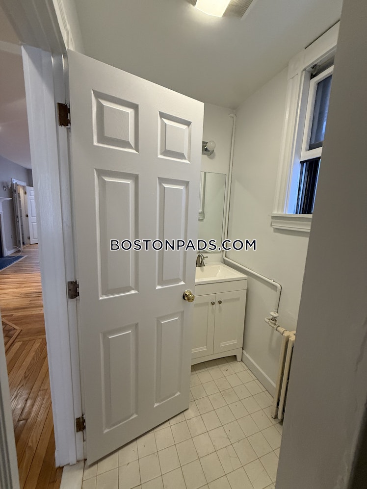 Phillips St., Boston