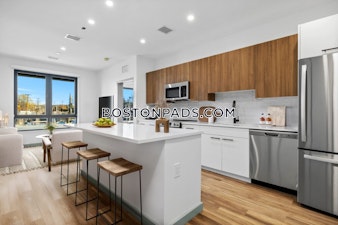 Railroad Ave. Haverhill