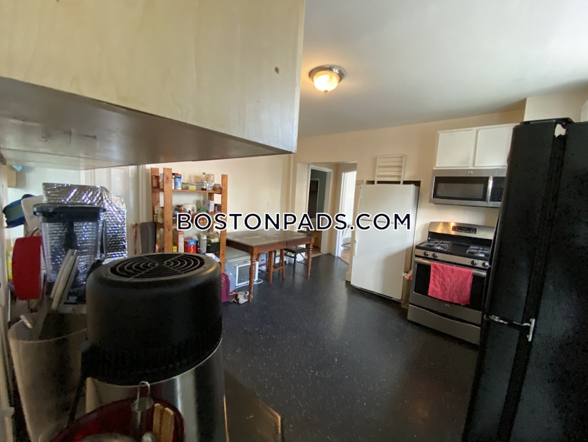 SOMERVILLE - UNION SQUARE - 2 Beds, 1 Bath - Image 9