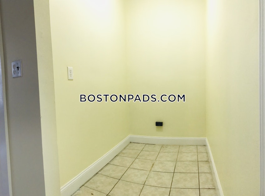 BOSTON - MATTAPAN - 4 Beds, 1 Bath - Image 35