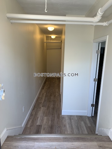 Boston - 2 Beds, 1 Baths