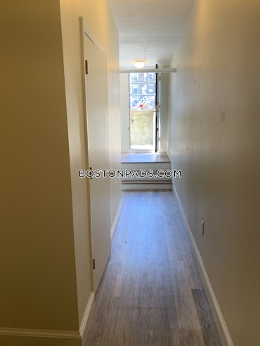 Boston - 2 Beds, 1 Baths