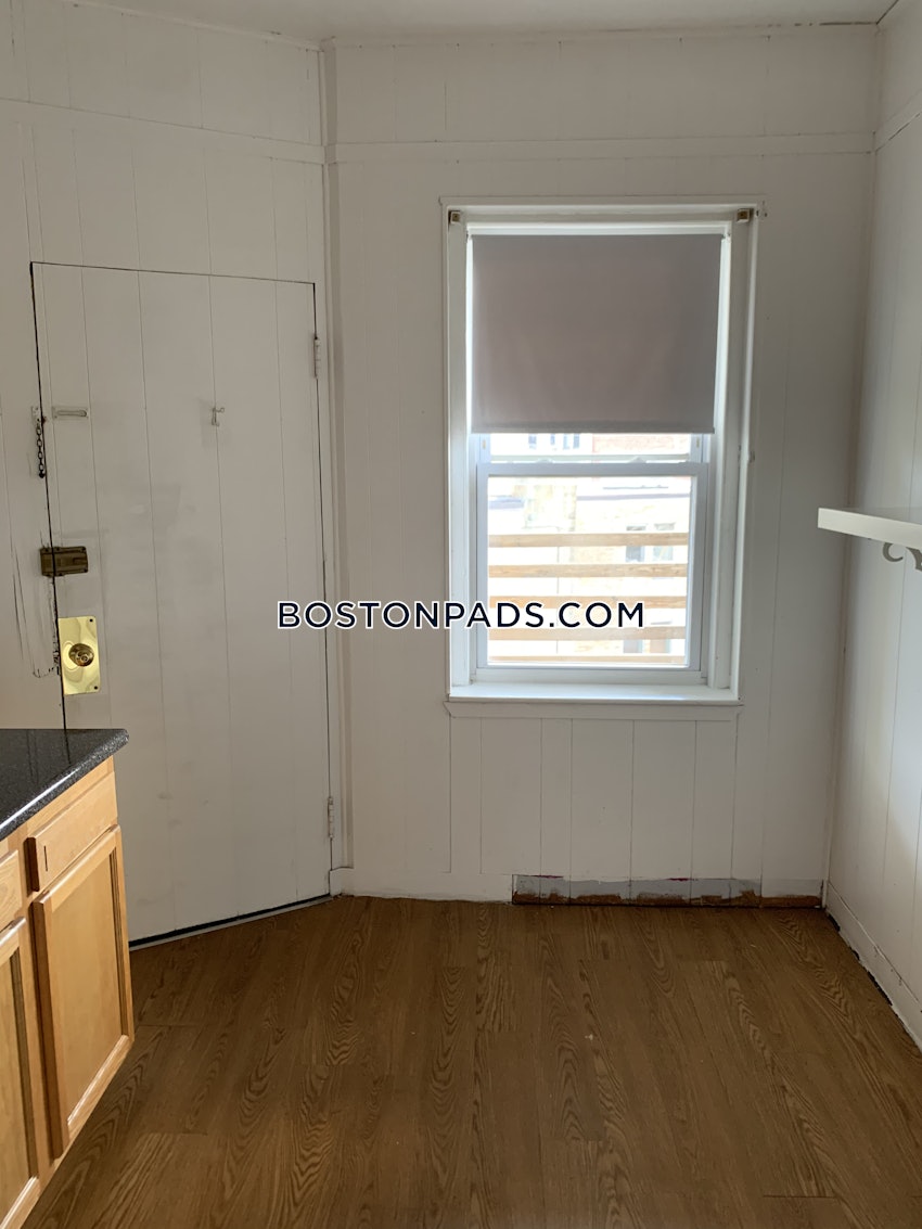 BOSTON - BRIGHTON - CLEVELAND CIRCLE - 3 Beds, 1 Bath - Image 9