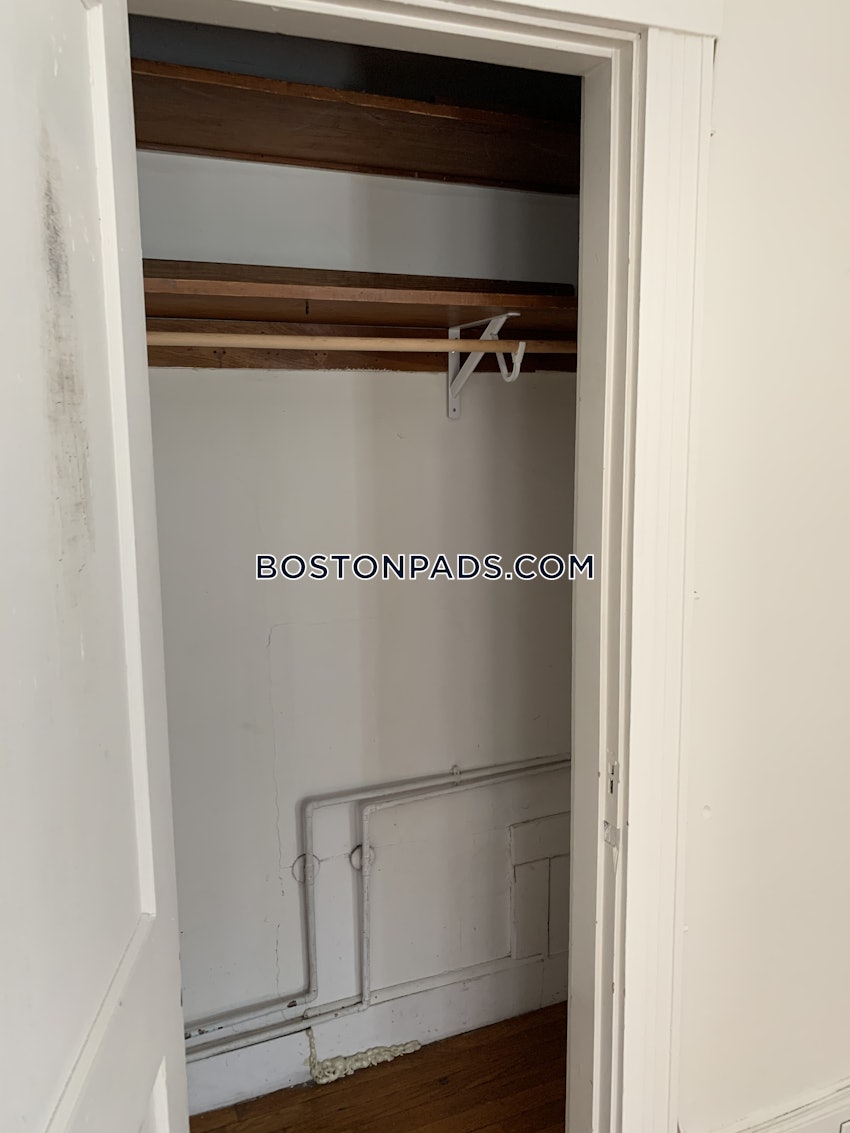 BOSTON - BRIGHTON - CLEVELAND CIRCLE - 3 Beds, 1 Bath - Image 4