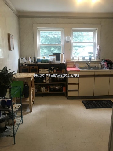 Boston - 3 Beds, 1 Baths