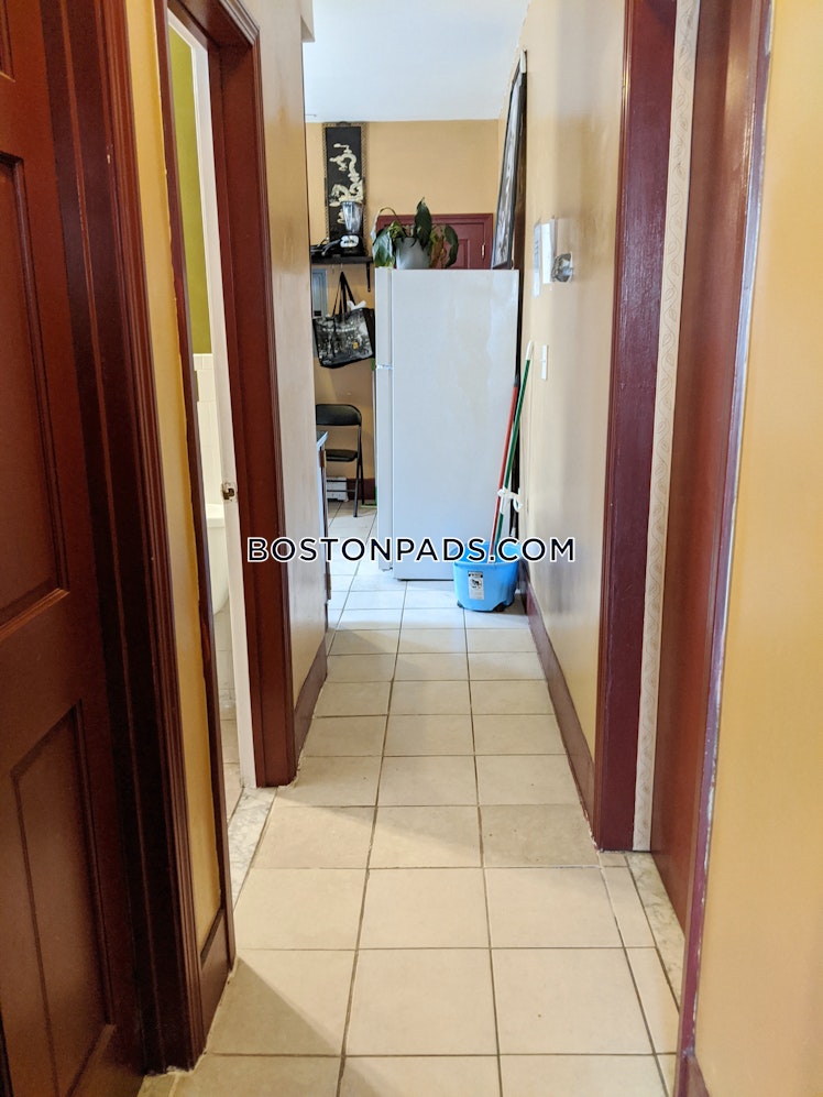 Maryland St., Boston