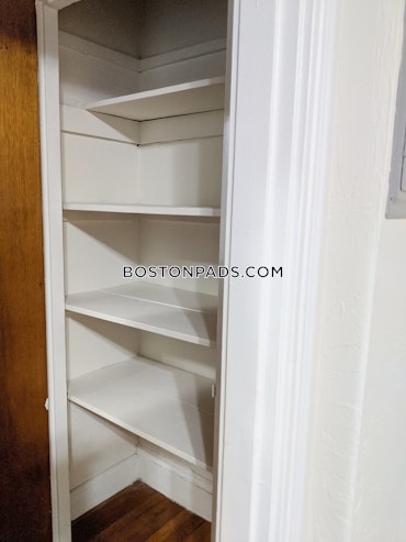 Boston - 0 Beds, 1 Baths