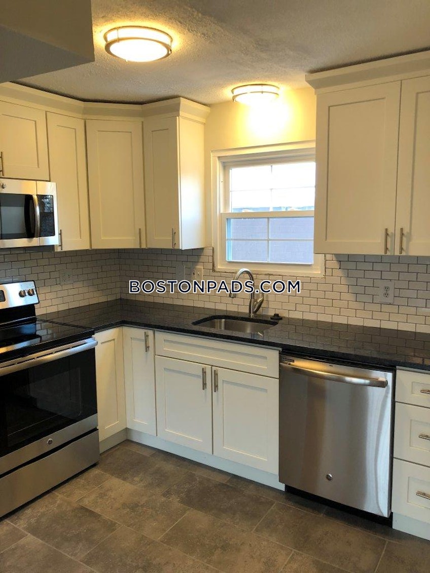 Bourne - $2,475+ /month