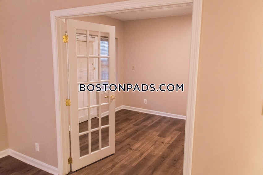 BOSTON - ALLSTON/BRIGHTON BORDER - 3 Beds, 1.5 Baths - Image 2