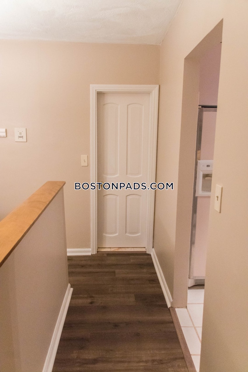 BOSTON - ALLSTON/BRIGHTON BORDER - 3 Beds, 1.5 Baths - Image 9