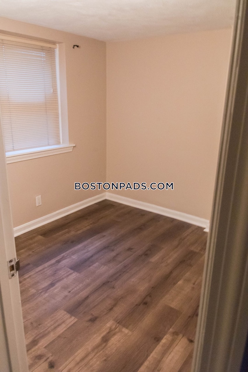 BOSTON - ALLSTON/BRIGHTON BORDER - 3 Beds, 1.5 Baths - Image 7