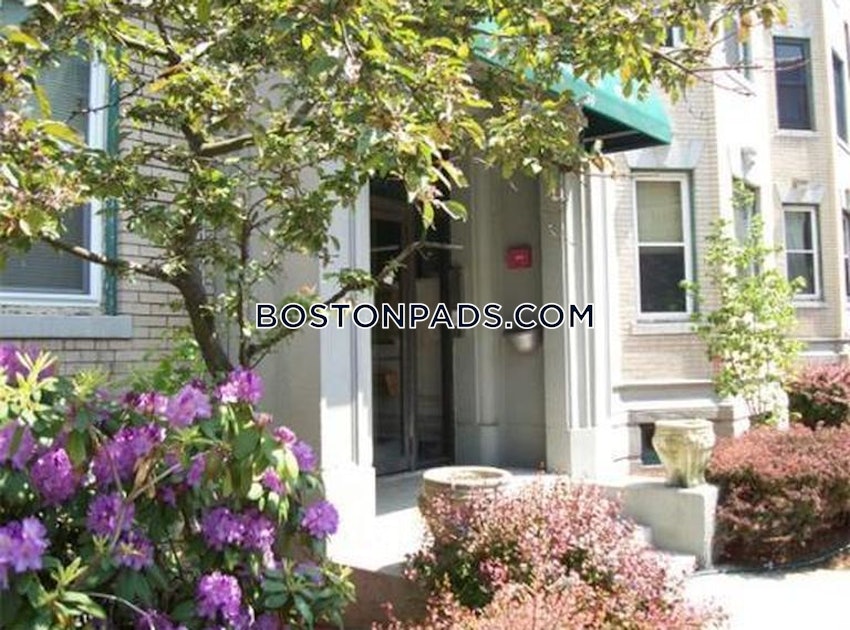 BOSTON - ALLSTON/BRIGHTON BORDER - 3 Beds, 1.5 Baths - Image 13