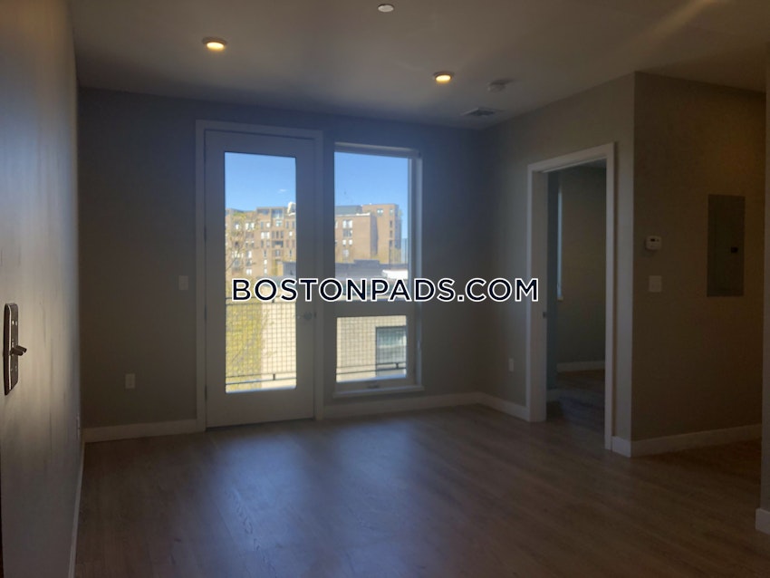 BOSTON - MISSION HILL - 3 Beds, 2 Baths - Image 6