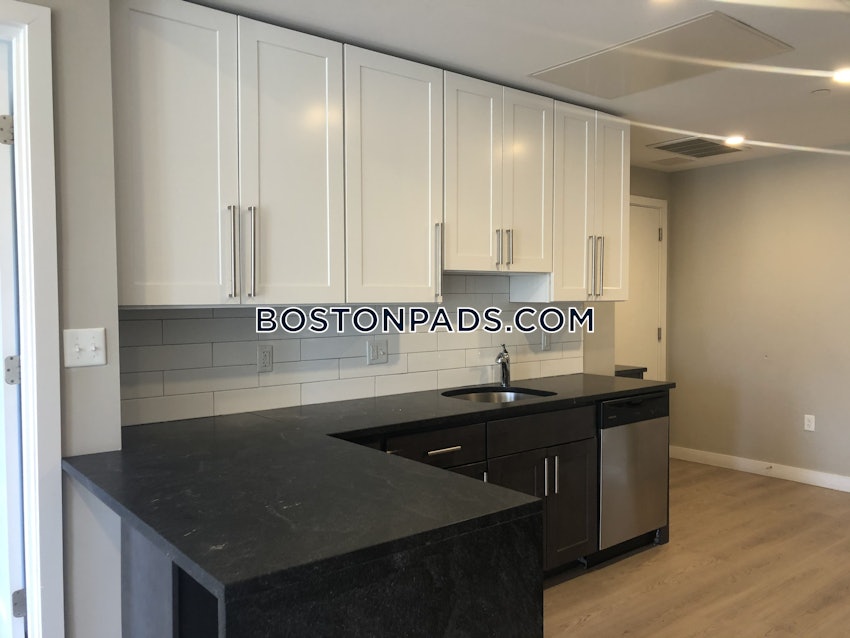 BOSTON - MISSION HILL - 3 Beds, 2 Baths - Image 1