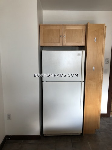 Boston - 2 Beds, 1 Baths