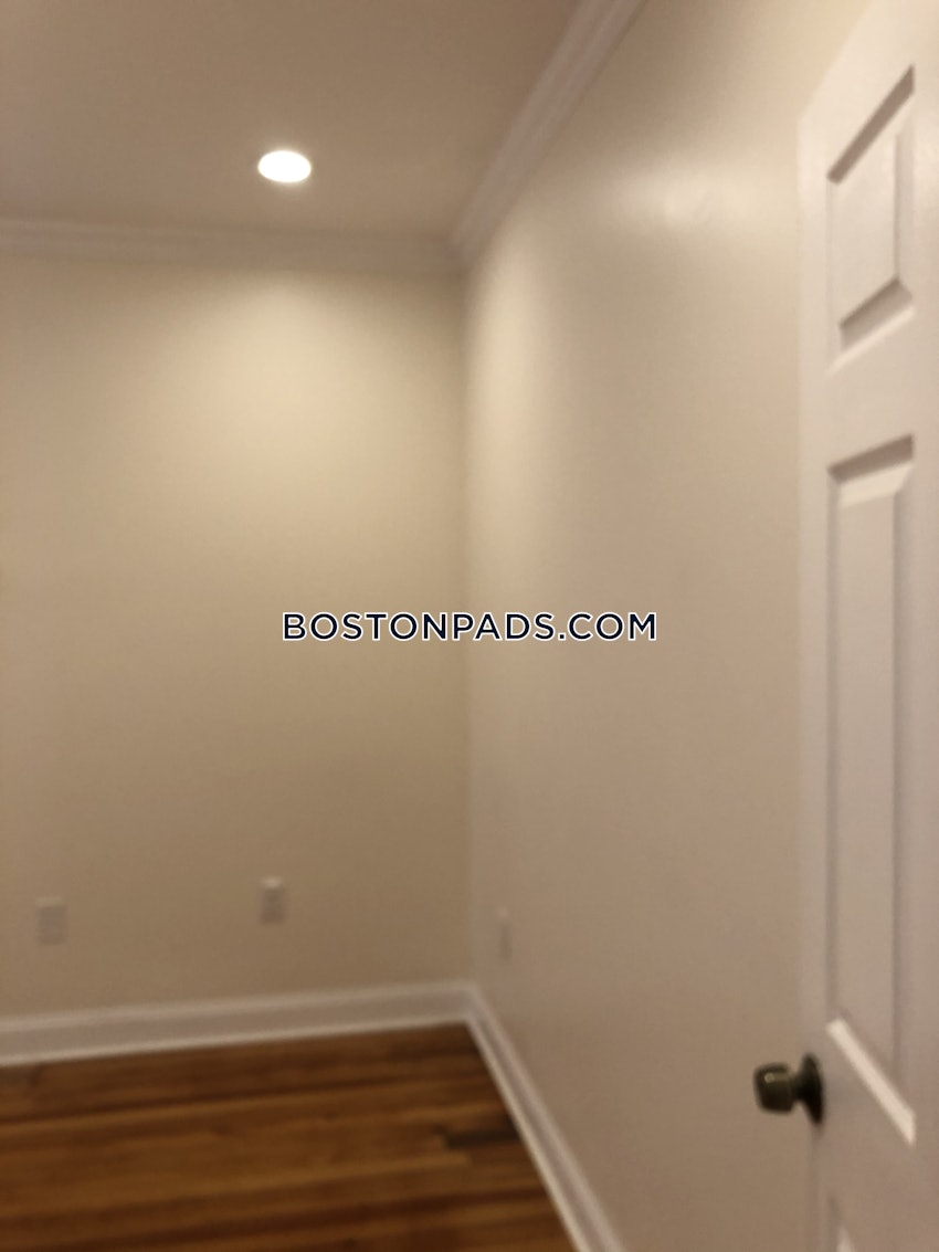 BOSTON - DORCHESTER - UPHAMS CORNER - 4 Beds, 1 Bath - Image 95