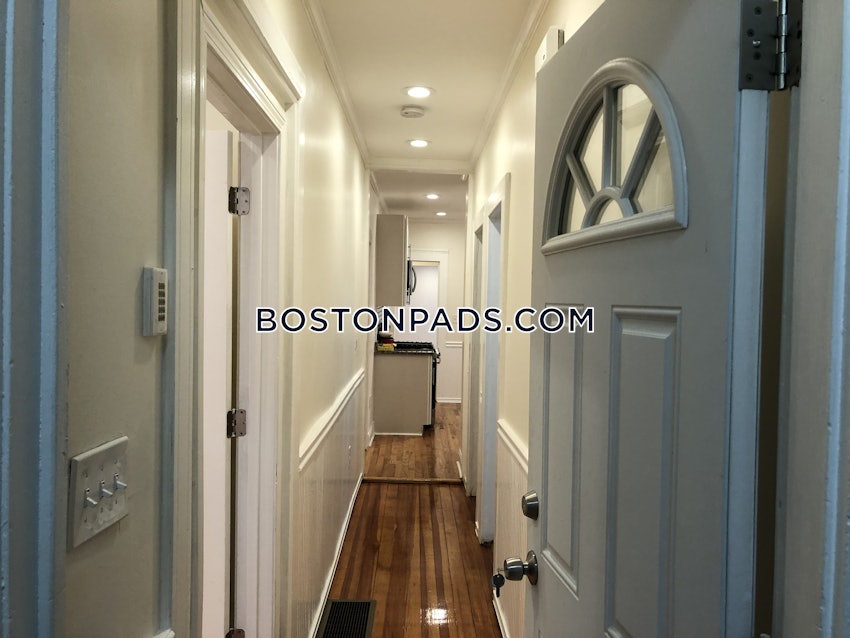 BOSTON - DORCHESTER - UPHAMS CORNER - 4 Beds, 1 Bath - Image 94